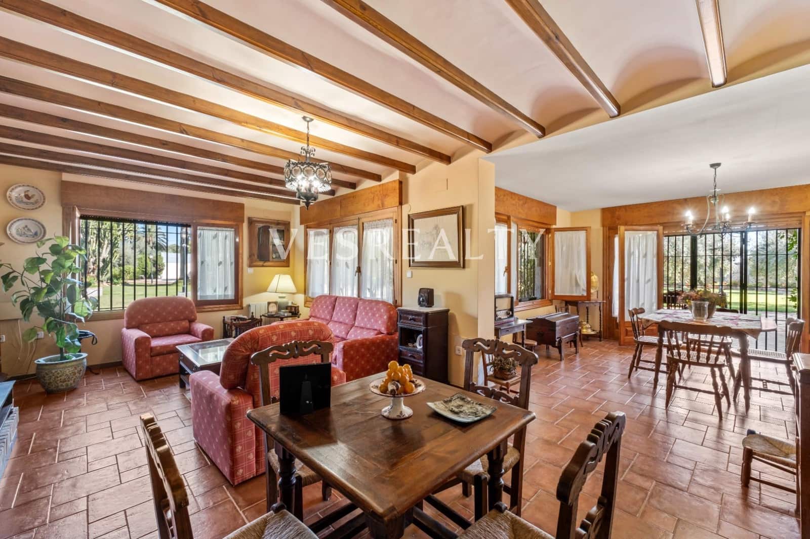 10 makuuhuone Huvila myytävänä paikassa Playa de Muchavista mukana uima-altaan 
autotalli - 1 900 000 € (Ref: 9375250)