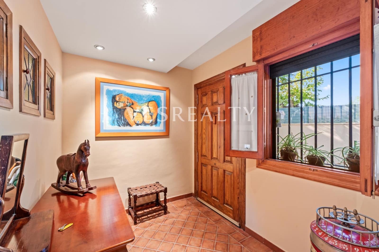 10 makuuhuone Huvila myytävänä paikassa Playa de Muchavista mukana uima-altaan 
autotalli - 1 900 000 € (Ref: 9375250)