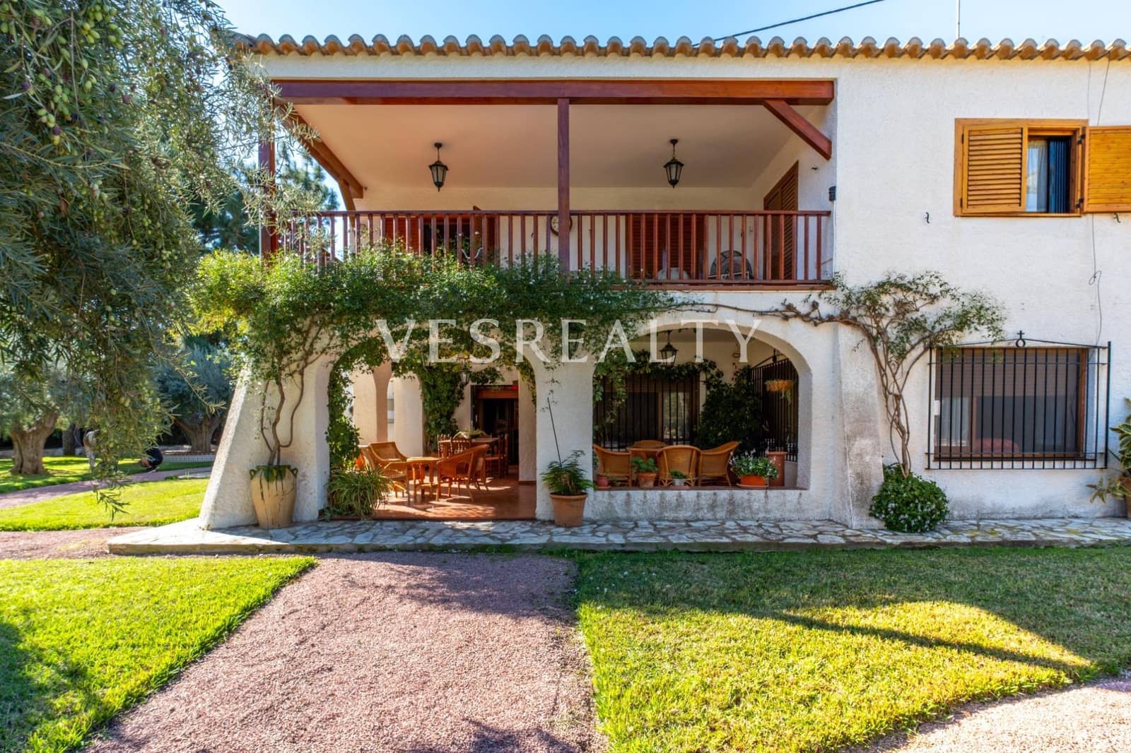 10 makuuhuone Huvila myytävänä paikassa Playa de Muchavista mukana uima-altaan 
autotalli - 1 900 000 € (Ref: 9375250)