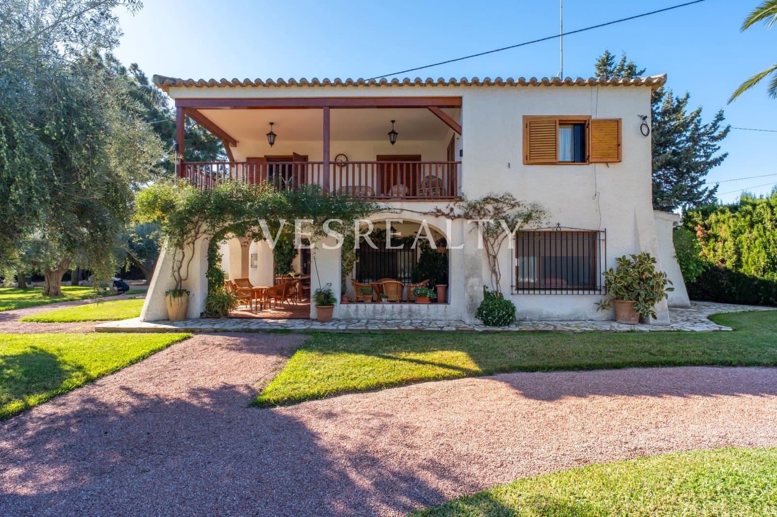 10 makuuhuone Huvila myytävänä paikassa Playa de Muchavista mukana uima-altaan 
autotalli - 1 900 000 € (Ref: 9375250)