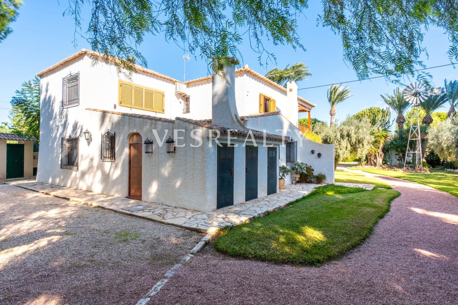 10 makuuhuone Huvila myytävänä paikassa Playa de Muchavista mukana uima-altaan 
autotalli - 1 900 000 € (Ref: 9375250)