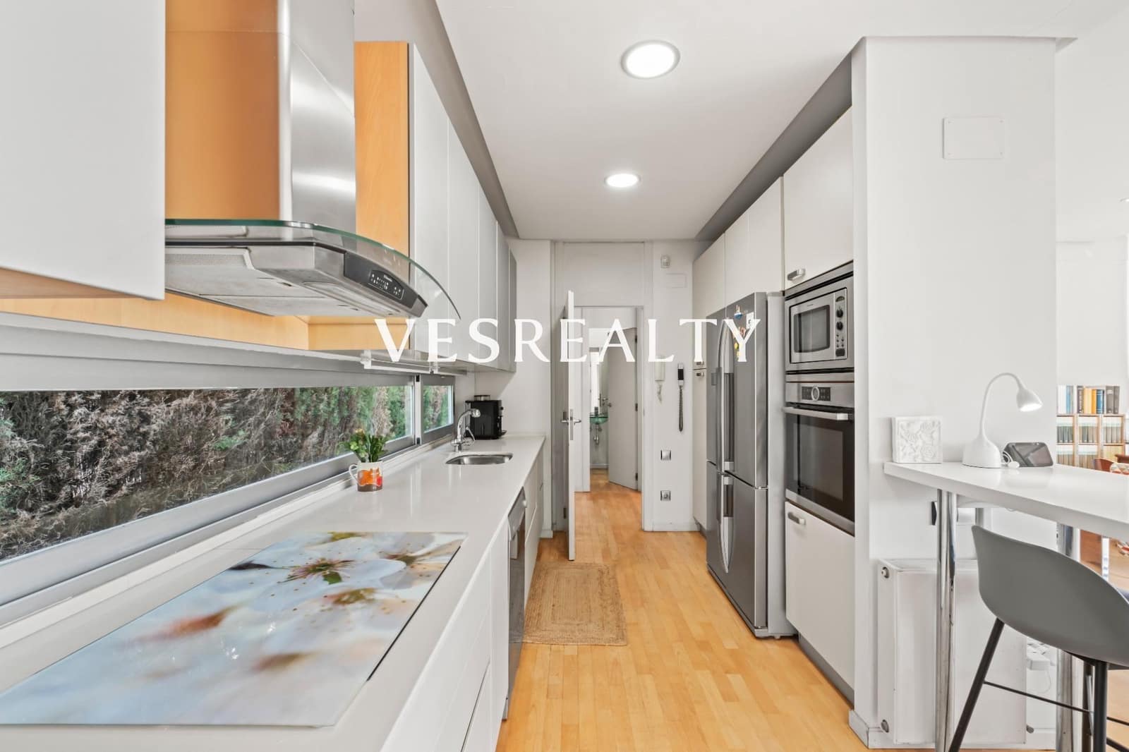 4 bedroom Villa for sale in Playa de San Juan with pool garage - € 1,975,000 (Ref: 9391991)