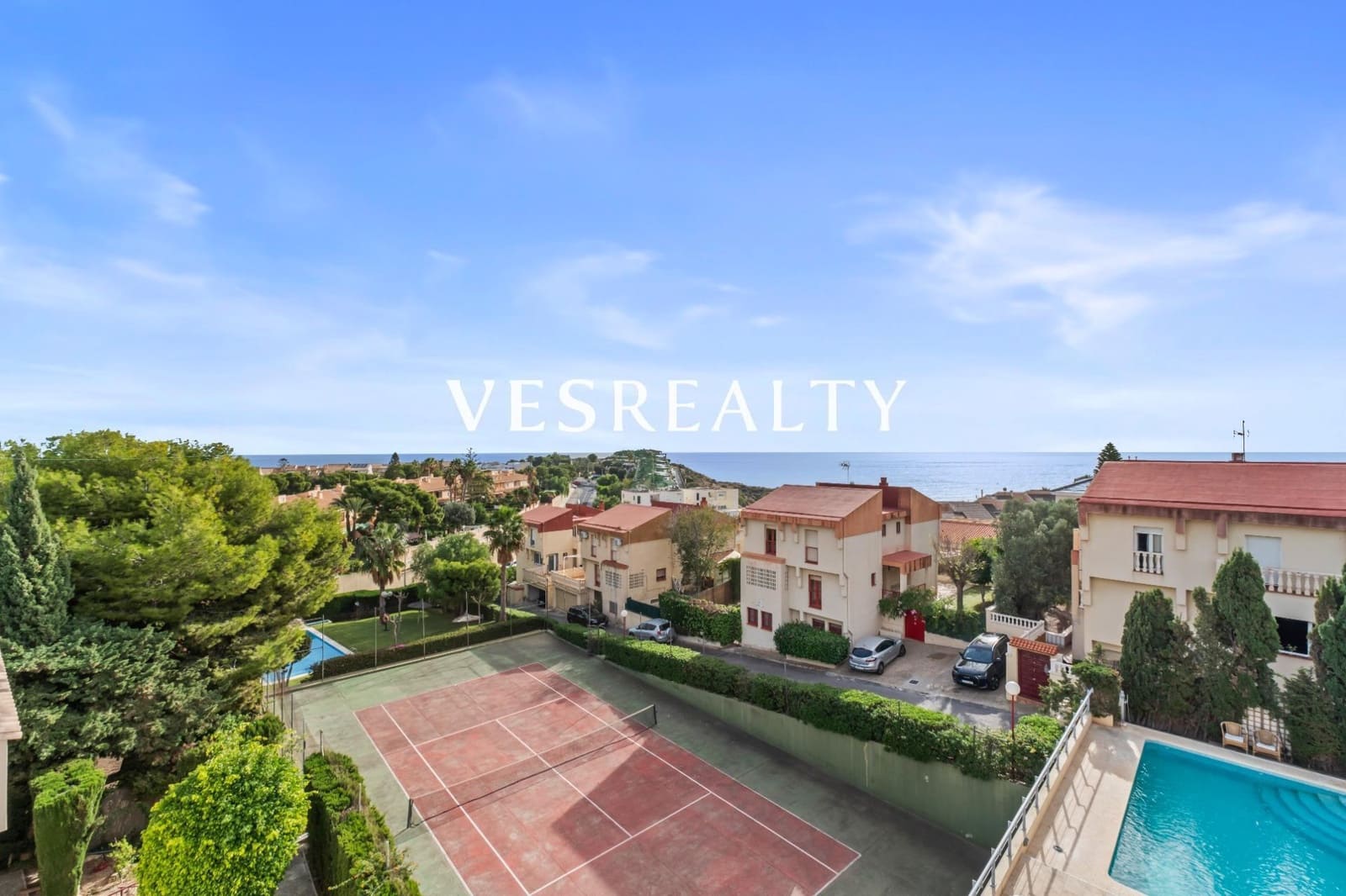 4 bedroom Villa for sale in Playa de San Juan with pool garage - € 1,975,000 (Ref: 9391991)