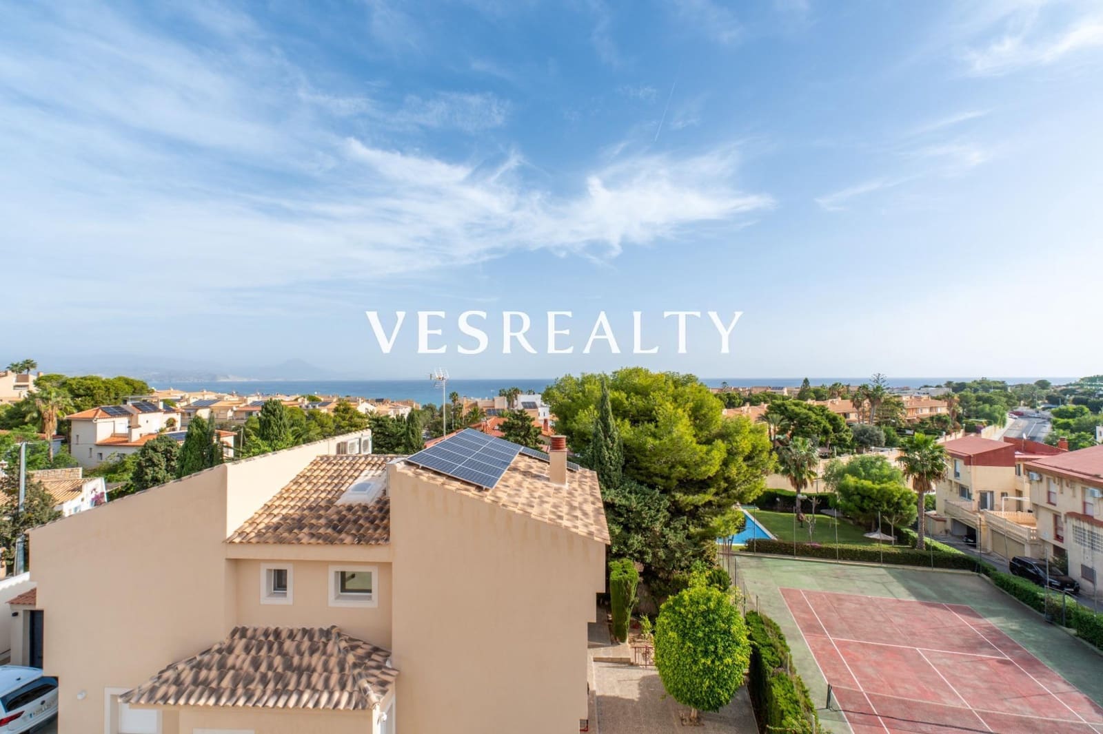 4 bedroom Villa for sale in Playa de San Juan with pool garage - € 1,975,000 (Ref: 9391991)