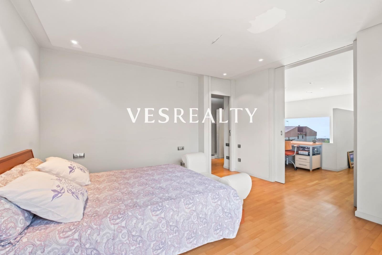 4 quarto Moradia para venda em Playa de San Juan com piscina garagem - 1 975 000 € (Ref: 9391991)