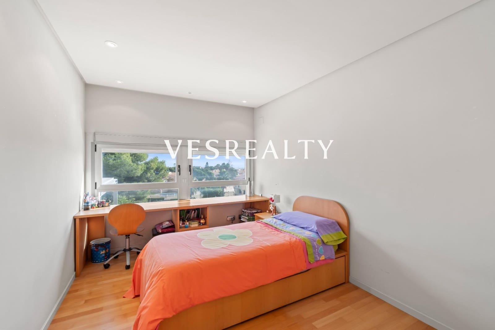 4 bedroom Villa for sale in Playa de San Juan with pool garage - € 1,975,000 (Ref: 9391991)
