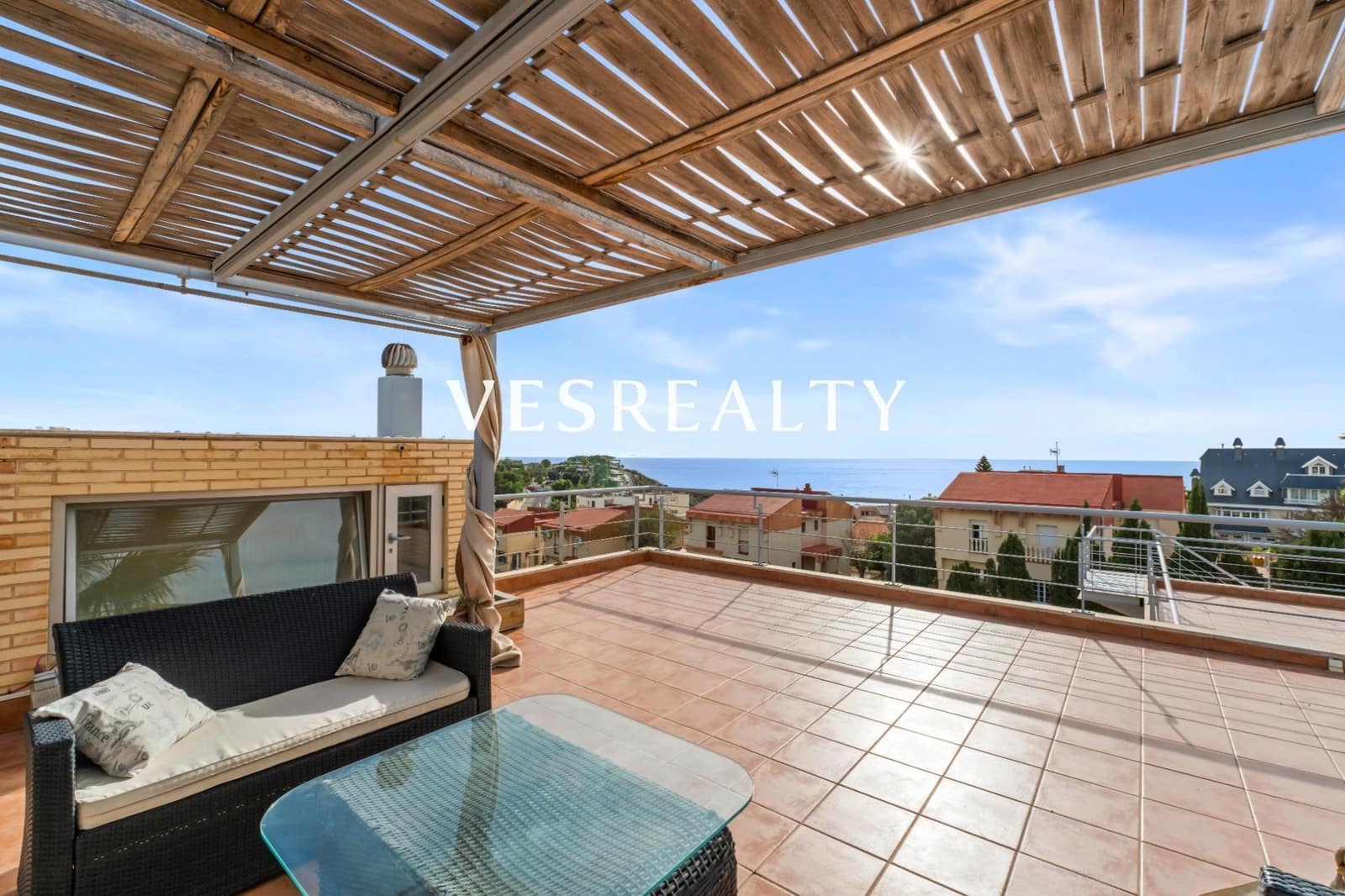 4 bedroom Villa for sale in Playa de San Juan with pool garage - € 1,975,000 (Ref: 9391991)