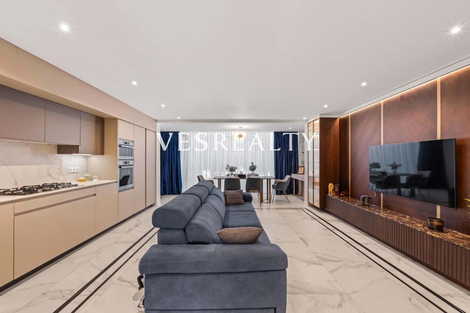 4 soveværelse Rækkehus til salg i Playa de San Juan med swimmingpool garage - € 1.050.000 (Ref: 9431728)