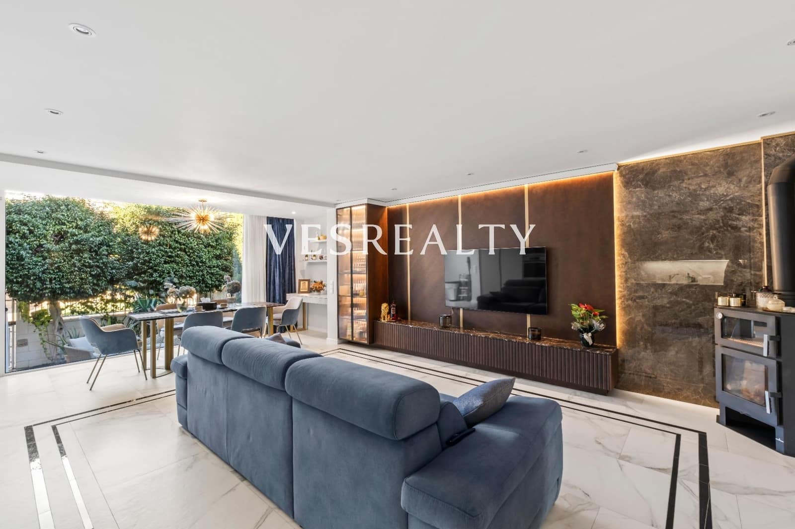 4 soveværelse Rækkehus til salg i Playa de San Juan med swimmingpool garage - € 1.050.000 (Ref: 9431728)