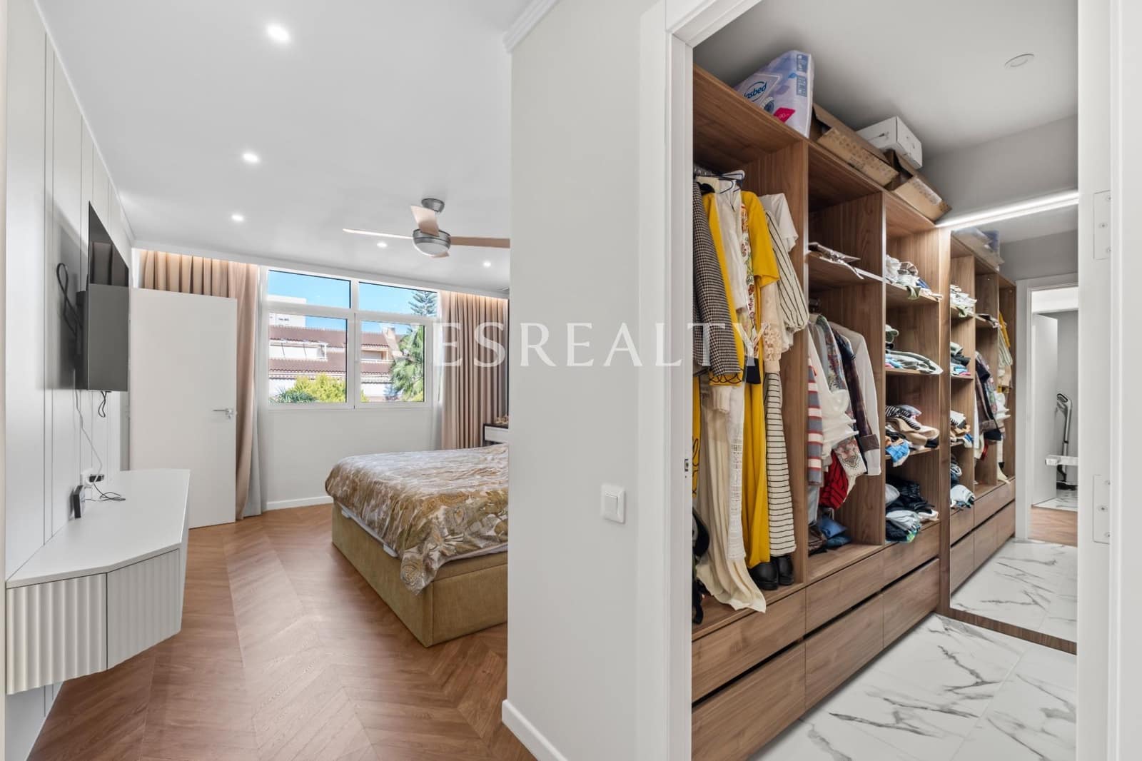 4 soveværelse Rækkehus til salg i Playa de San Juan med swimmingpool garage - € 1.050.000 (Ref: 9431728)