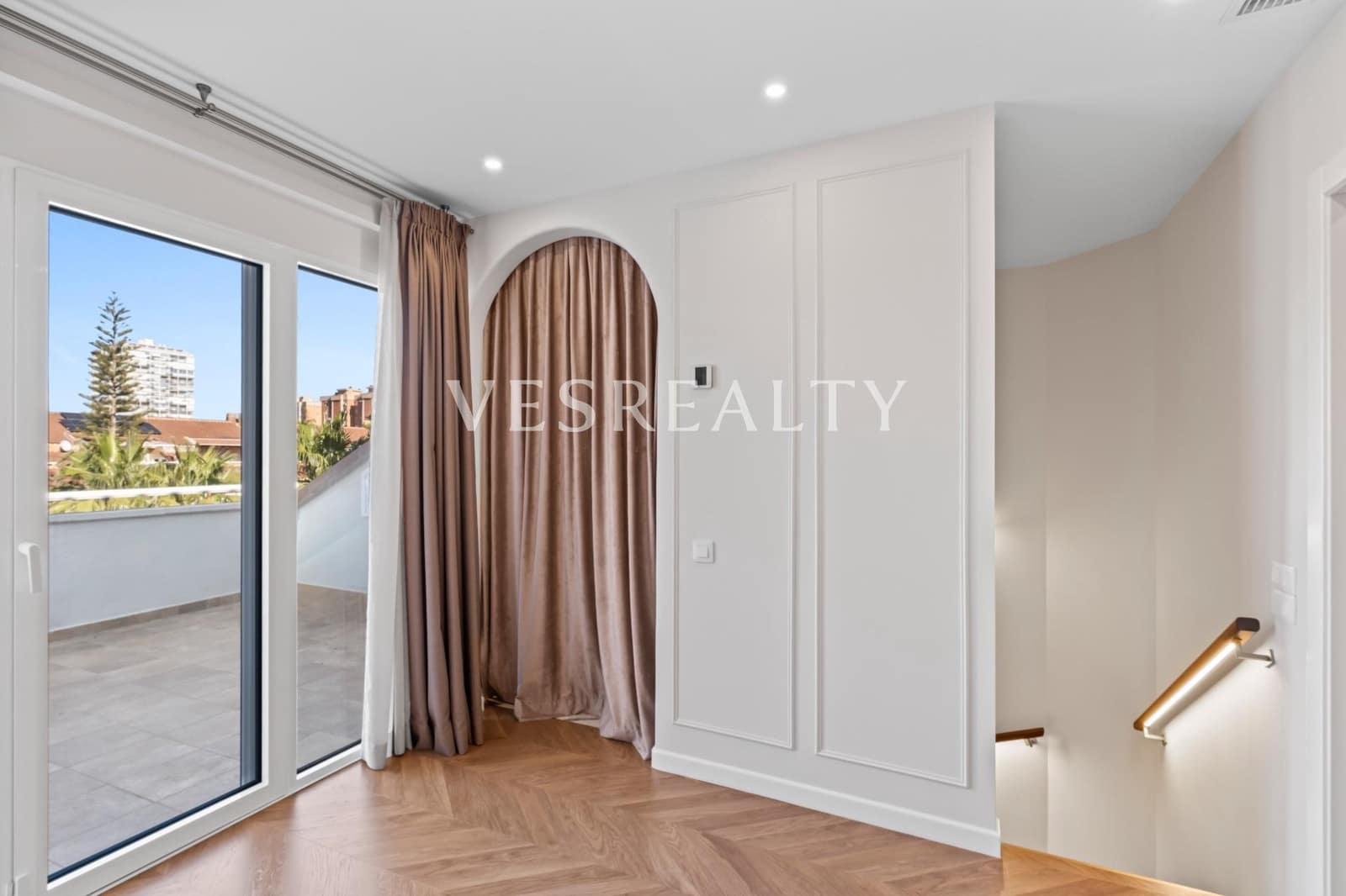 4 soveværelse Rækkehus til salg i Playa de San Juan med swimmingpool garage - € 1.050.000 (Ref: 9431728)