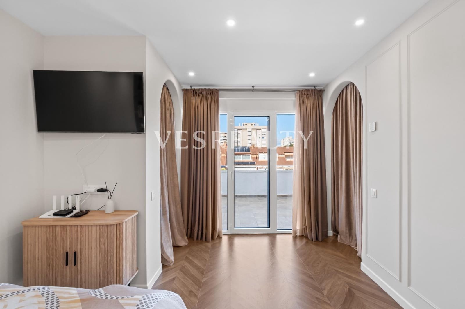 4 soveværelse Rækkehus til salg i Playa de San Juan med swimmingpool garage - € 1.050.000 (Ref: 9431728)