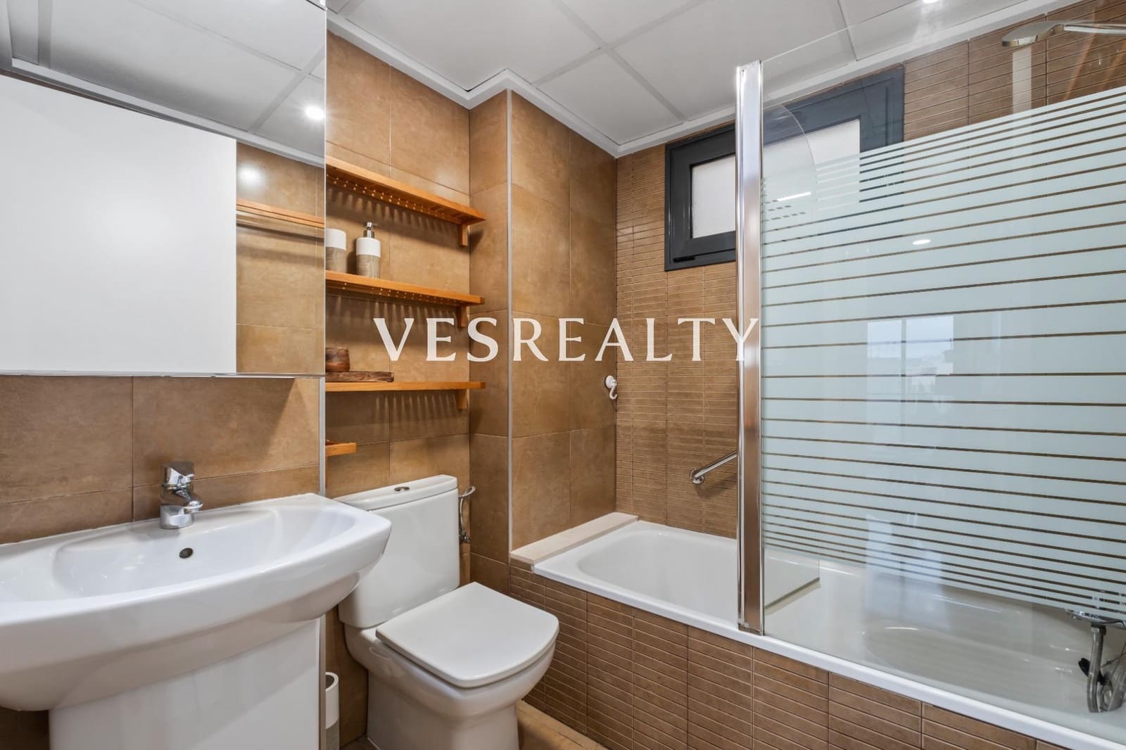 5 makuuhuone Kattohuoneisto myytävänä paikassa El Campello - 670 000 € (Ref: 9440261)