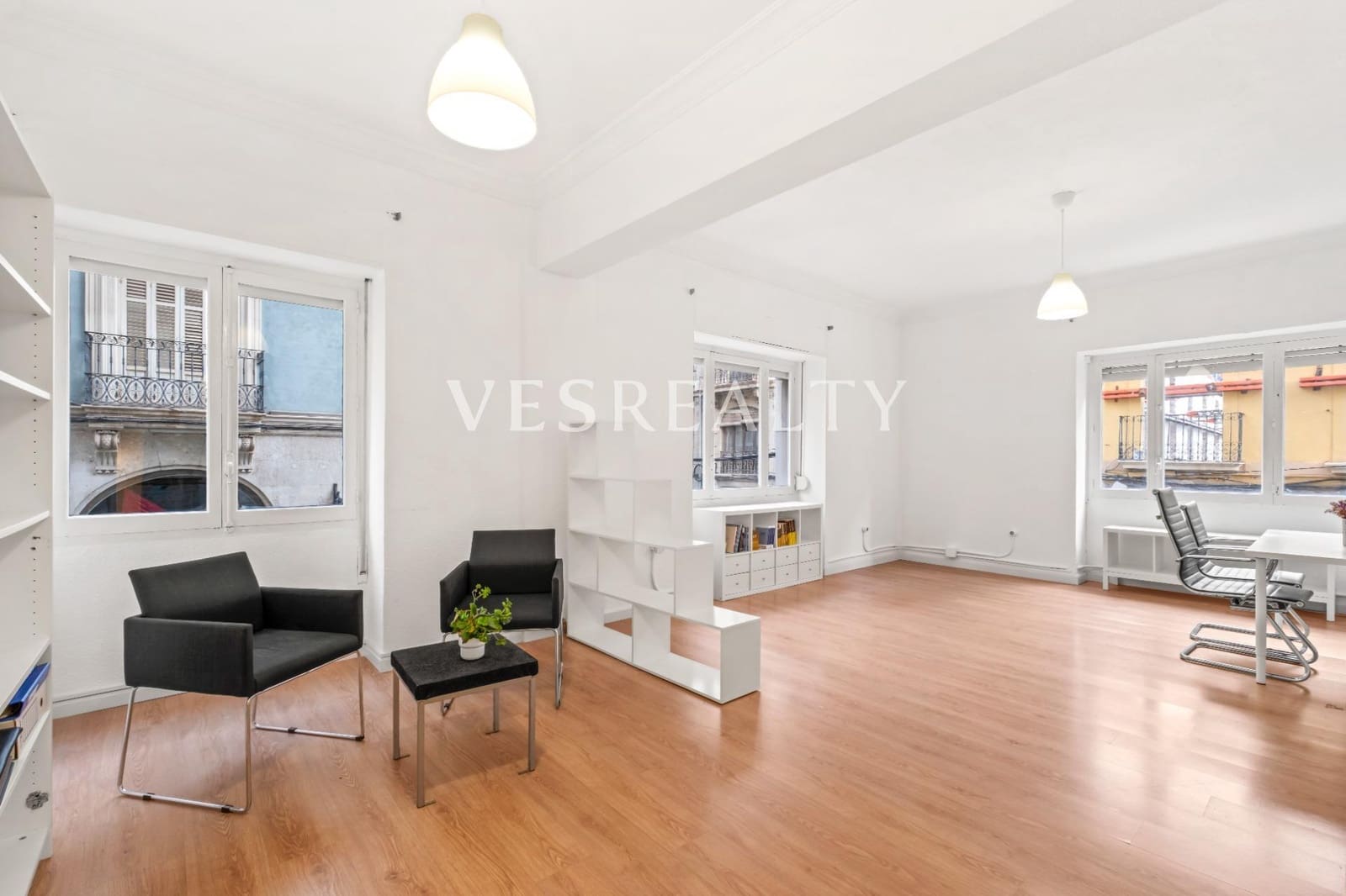 Toimisto vuokrattavana paikassa Alicante kaupunki - 800 € (Ref: 9441915)