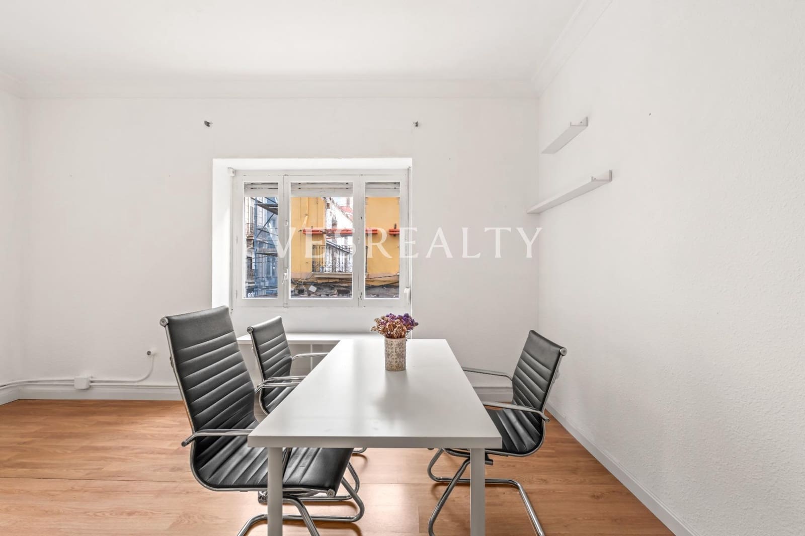 Toimisto vuokrattavana paikassa Alicante kaupunki - 800 € (Ref: 9441915)