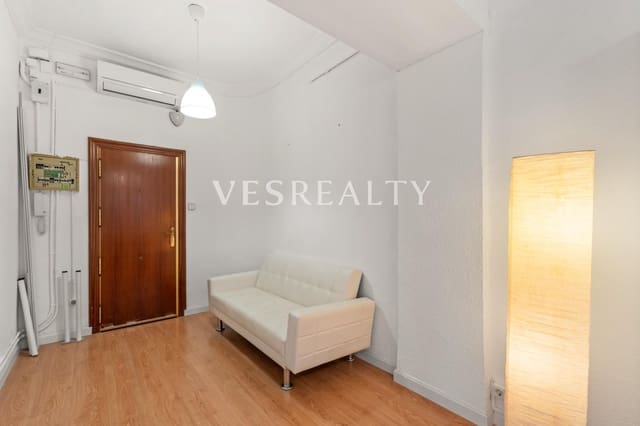 Bureau à louer à Mercado, Alicante ville - 800 € (Ref: 9441915)