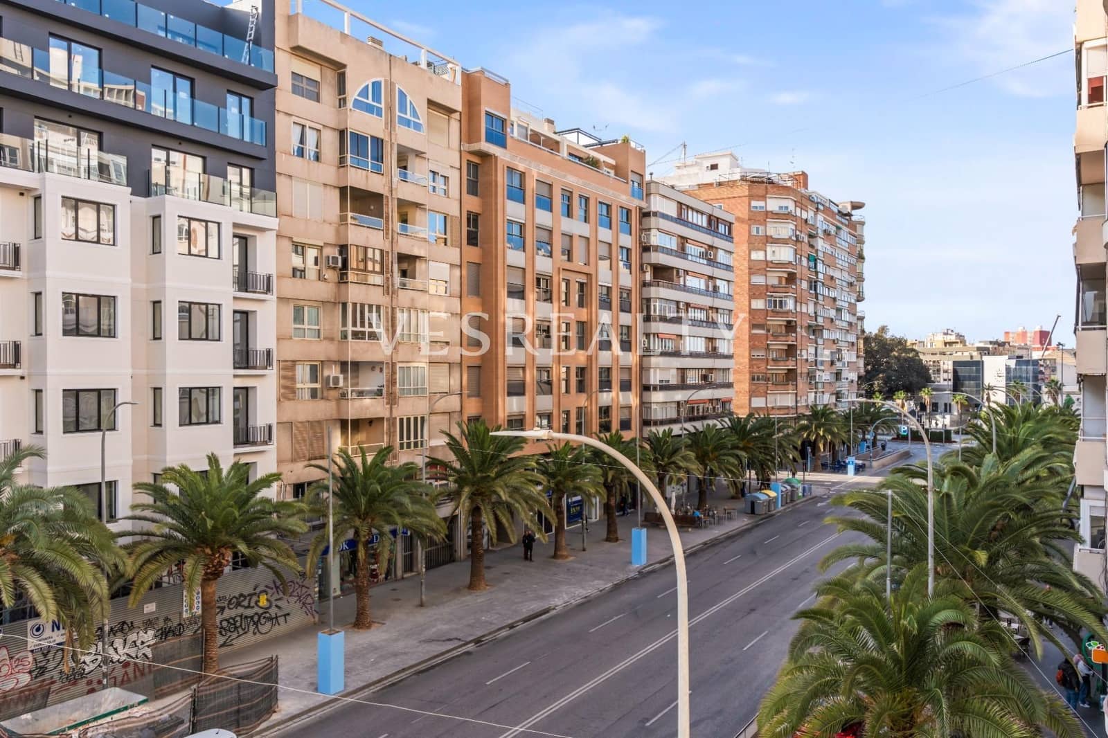 3 bedroom Flat for sale in Alicante / Alacant city - € 460,000 (Ref: 9441916)