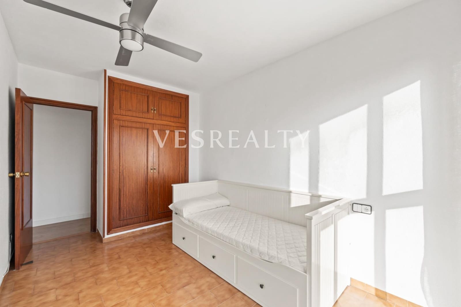 3 quarto Apartamento para arrendar em Torrevieja com garagem - 1 200 € (Ref: 9470626)