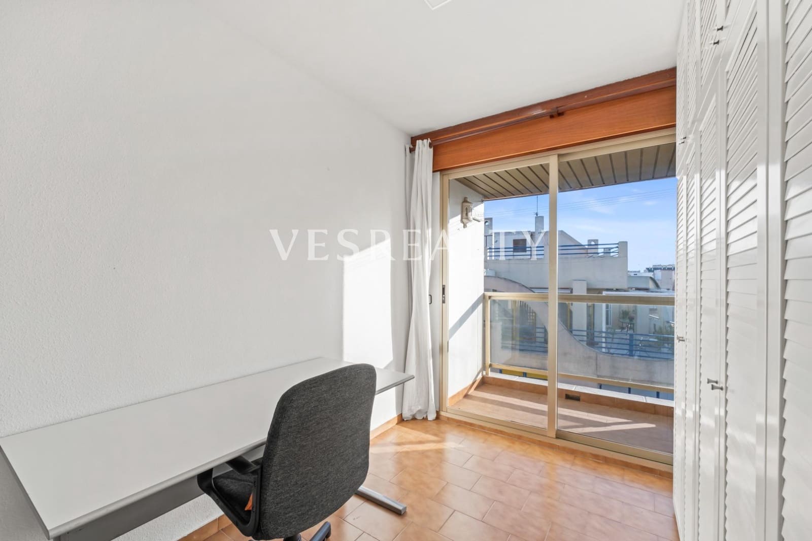 3 quarto Apartamento para arrendar em Torrevieja com garagem - 1 200 € (Ref: 9470626)