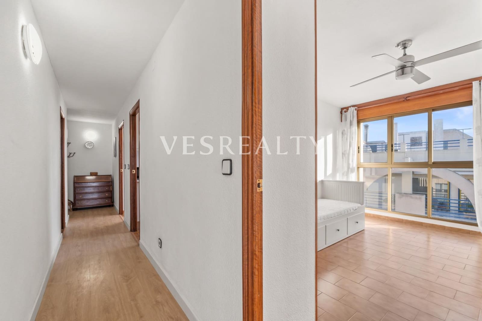 3 quarto Apartamento para arrendar em Torrevieja com garagem - 1 200 € (Ref: 9470626)