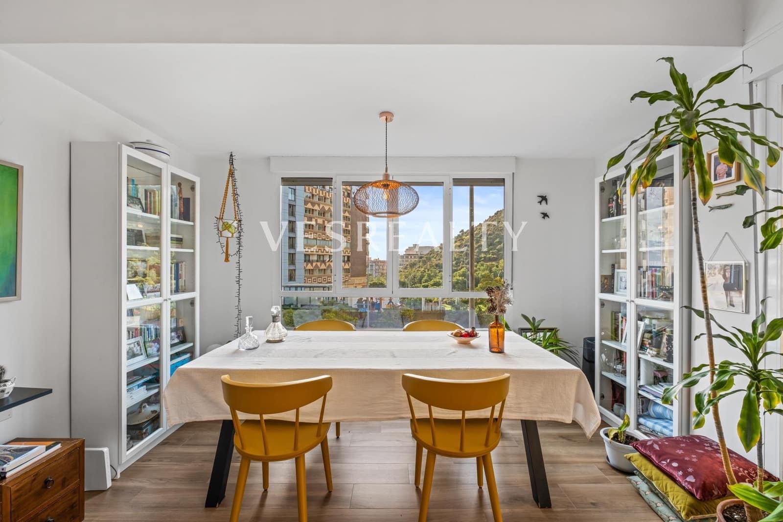 3 Zimmer Apartment zu vermieten in Alicante / Alacant Stadt - 1.600 € (Ref: 9473130)