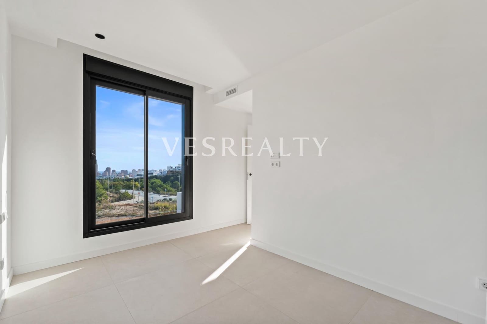 3 bedroom Villa for sale in Finestrat with pool - € 850,000 (Ref: 9481316)