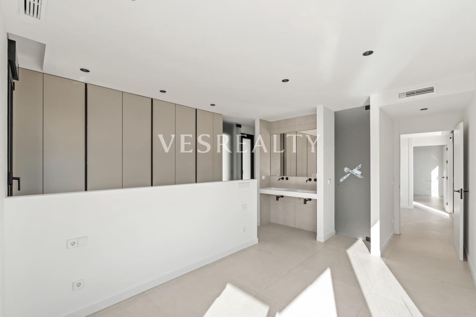 3 bedroom Villa for sale in Finestrat with pool - € 850,000 (Ref: 9481316)