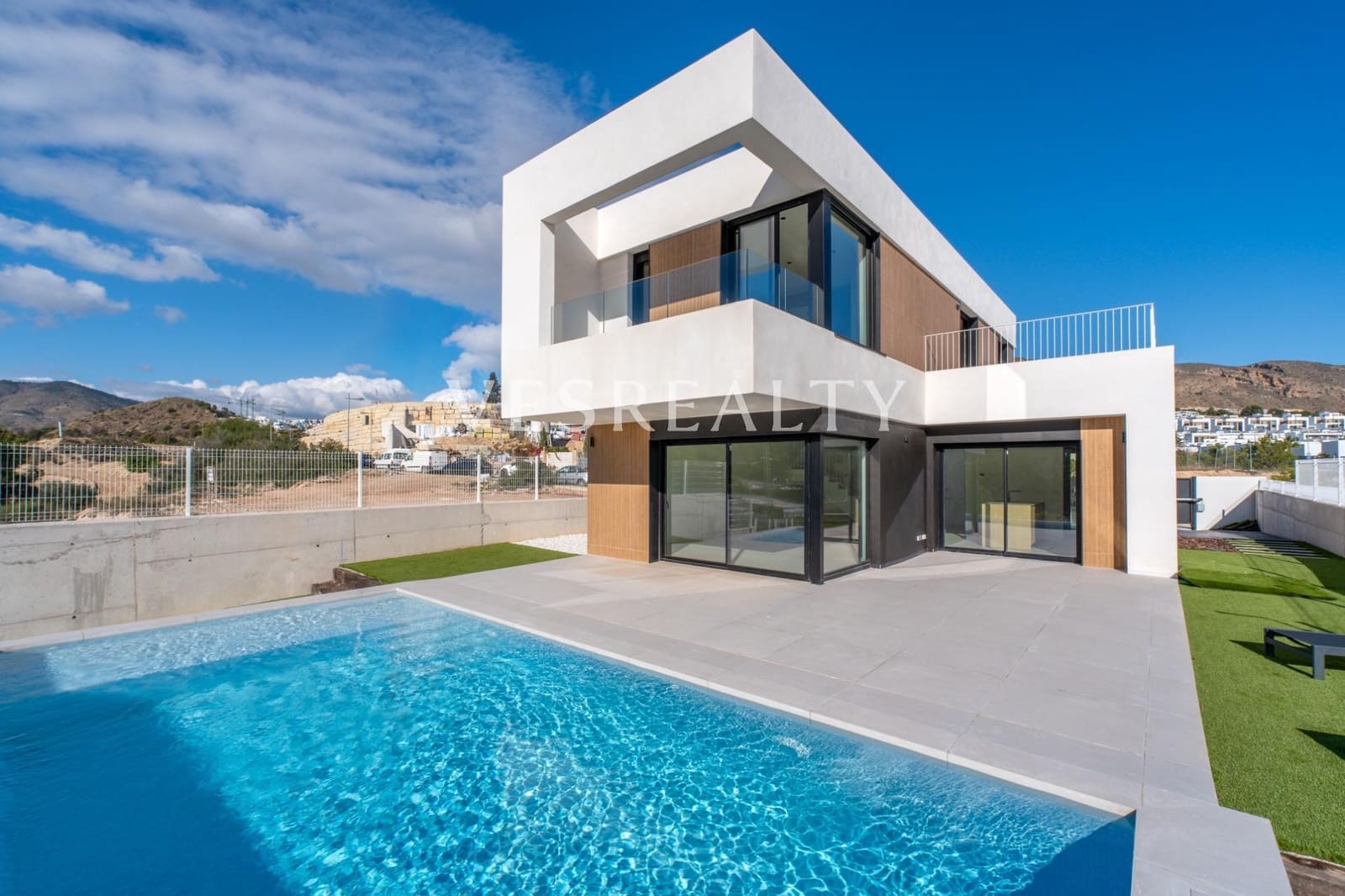 3 bedroom Villa for sale in Finestrat with pool - € 850,000 (Ref: 9481316)