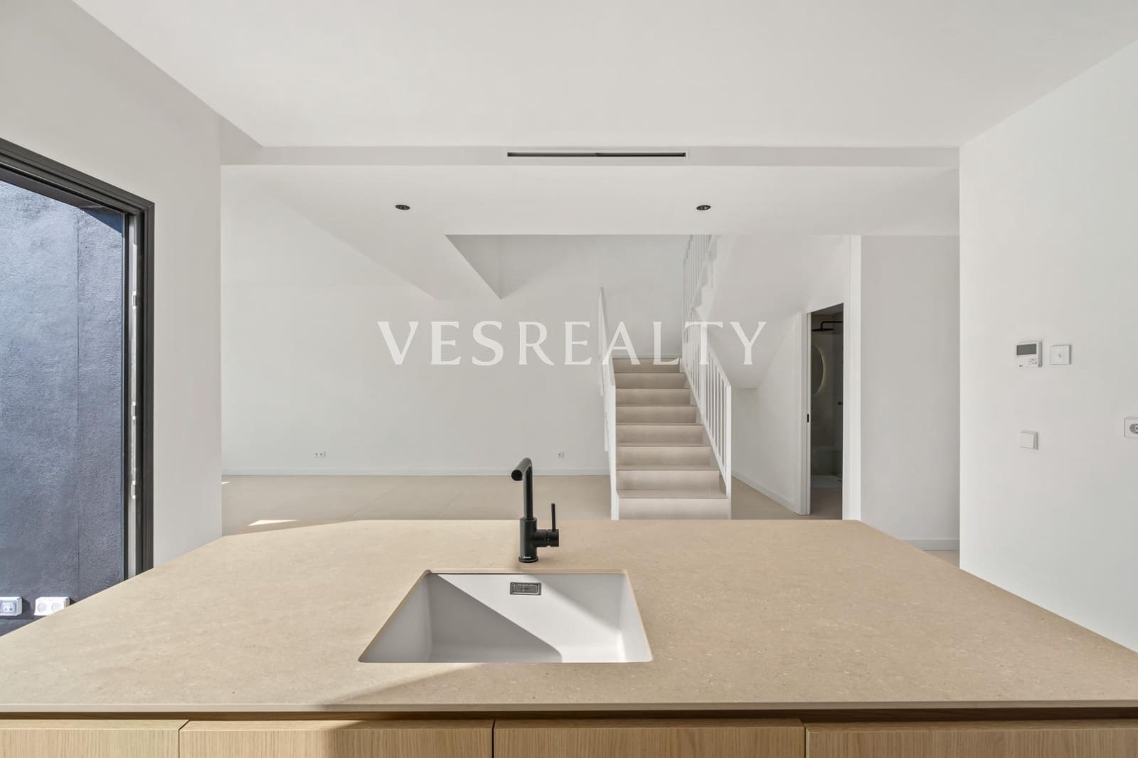 3 bedroom Villa for sale in Finestrat with pool - € 850,000 (Ref: 9481316)