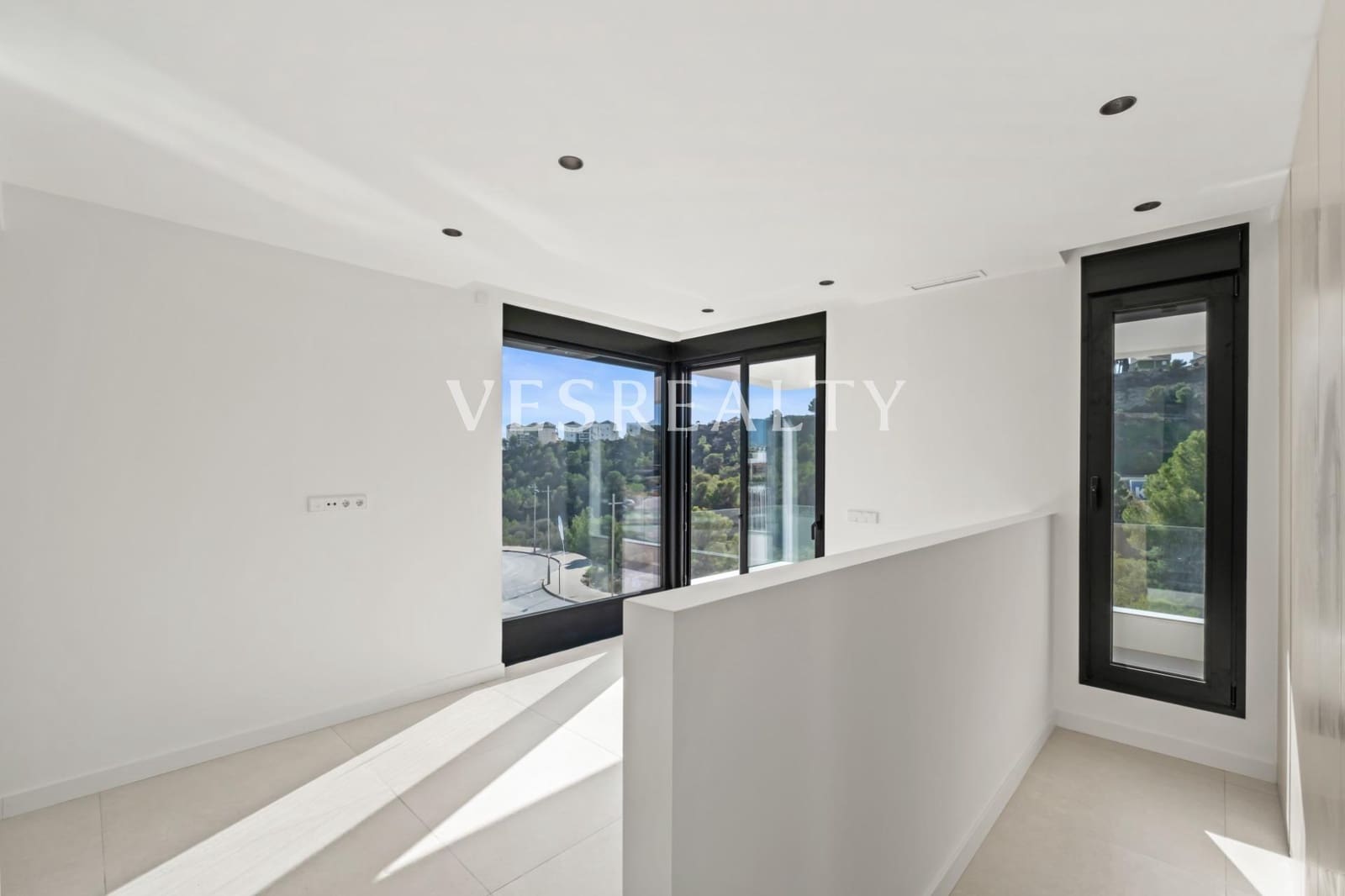 3 bedroom Villa for sale in Finestrat with pool - € 850,000 (Ref: 9481316)