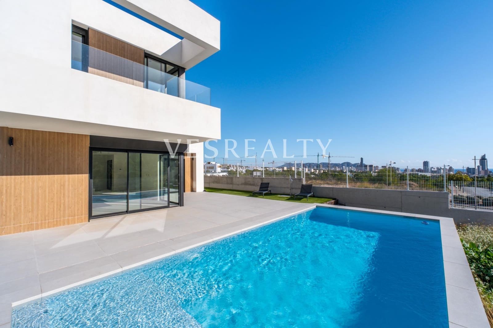 3 bedroom Villa for sale in Finestrat with pool - € 850,000 (Ref: 9481316)