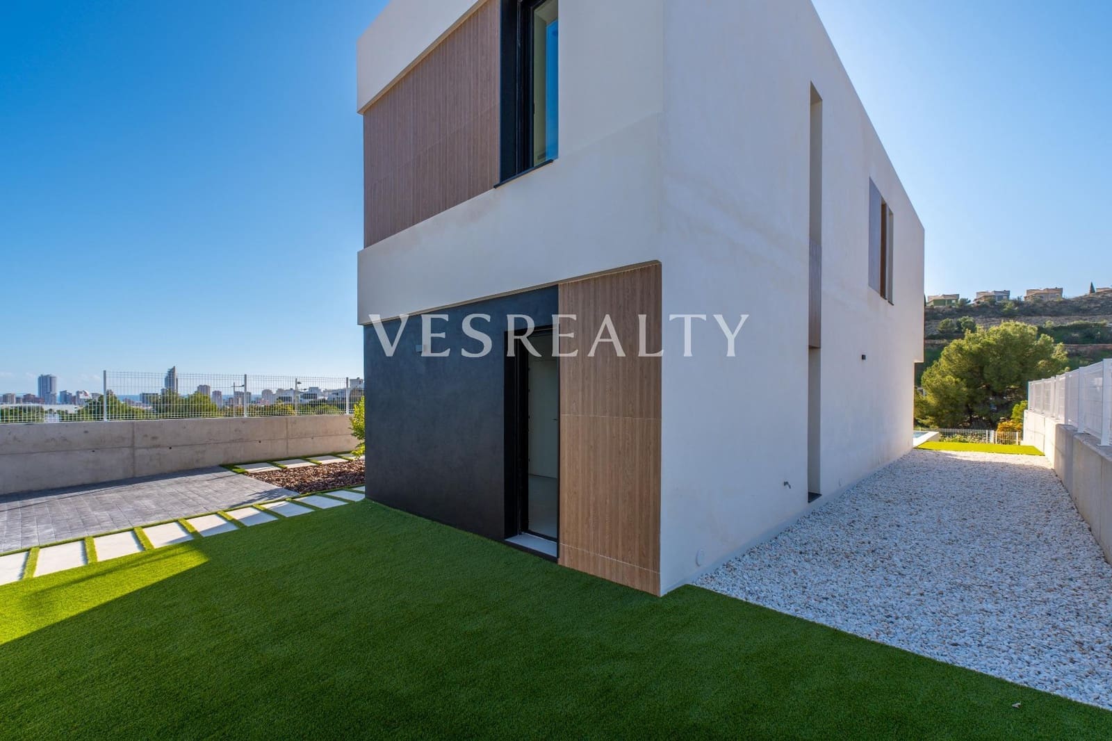 3 bedroom Villa for sale in Finestrat with pool - € 850,000 (Ref: 9481316)