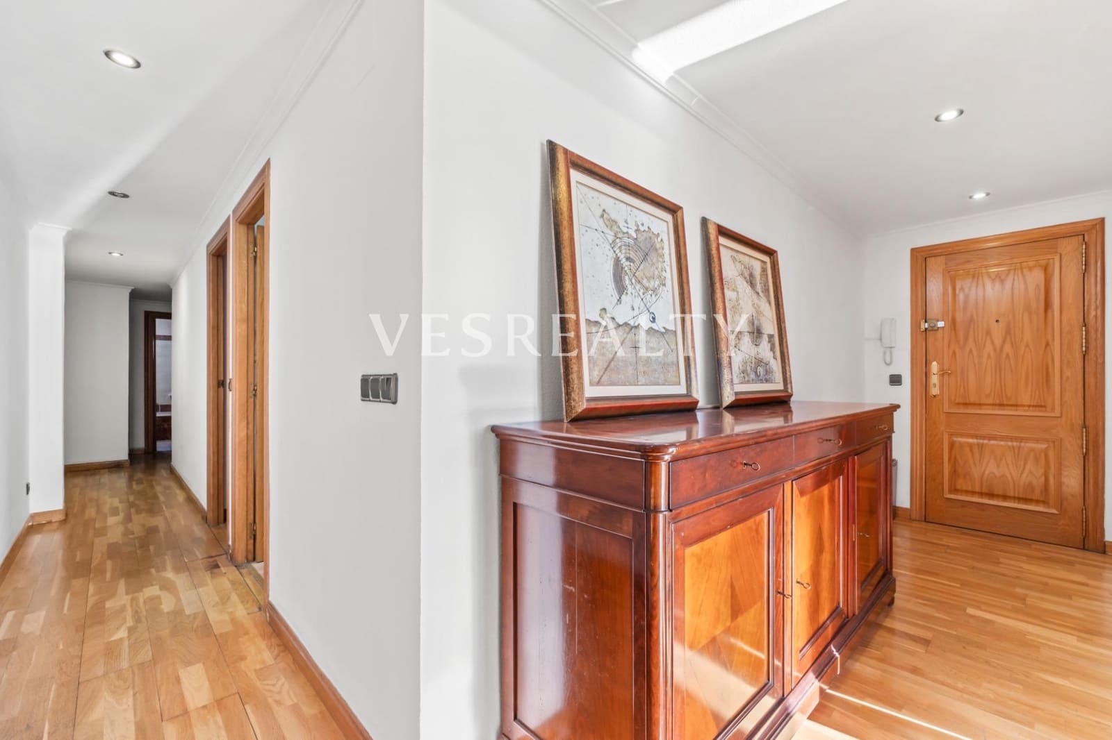 3 bedroom Flat for rent in Alicante / Alacant city - € 1,400 (Ref: 9497576)