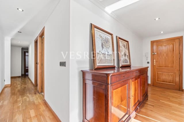 3 makuuhuone Asunto vuokrattavana paikassa Alicante kaupunki - 1 400 € (Ref: 9497576)