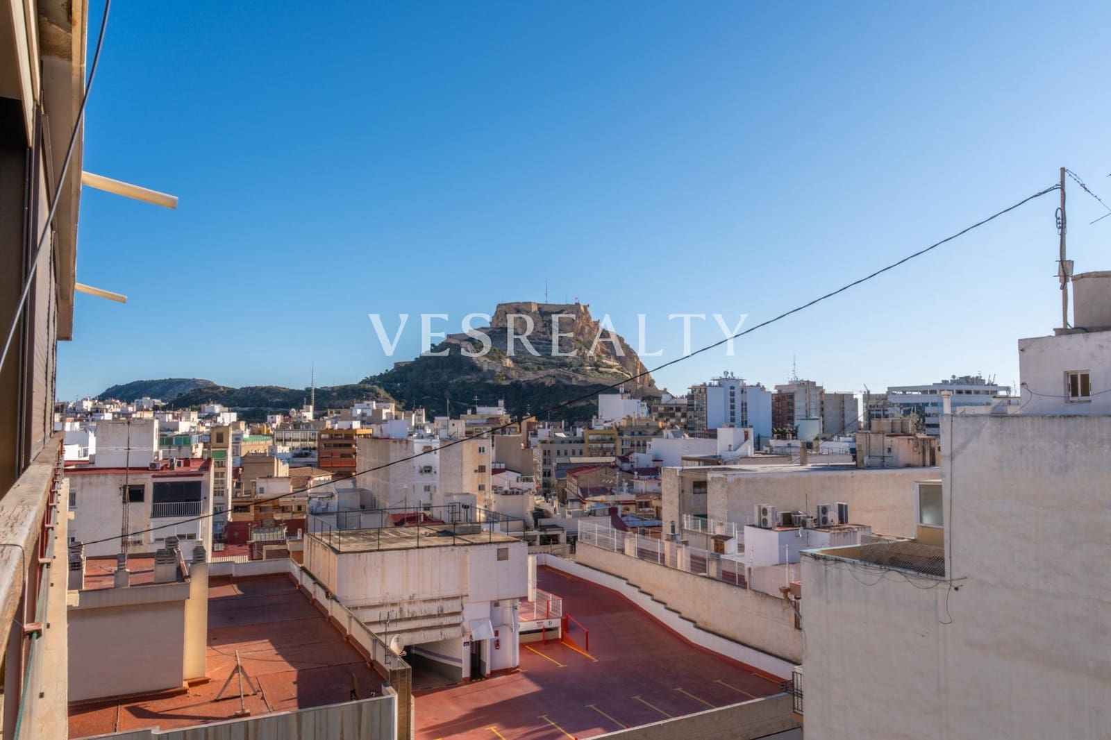 3 bedroom Flat for rent in Alicante / Alacant city - € 1,400 (Ref: 9497576)