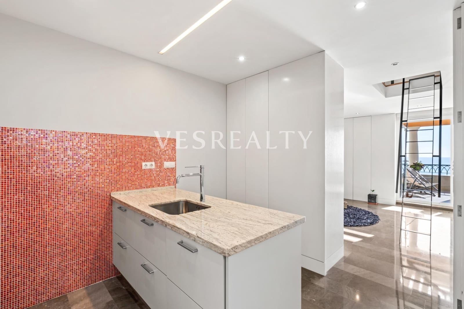 3 makuuhuone Kattohuoneisto myytävänä paikassa Alicante kaupunki - 1 350 000 € (Ref: 9502657)