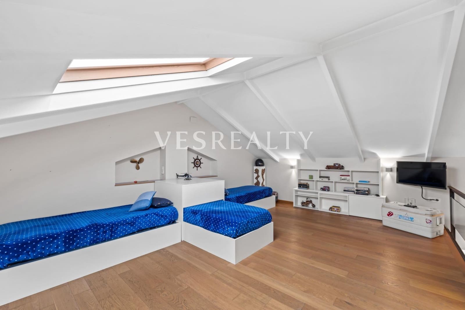 3 makuuhuone Kattohuoneisto myytävänä paikassa Alicante kaupunki - 1 350 000 € (Ref: 9502657)