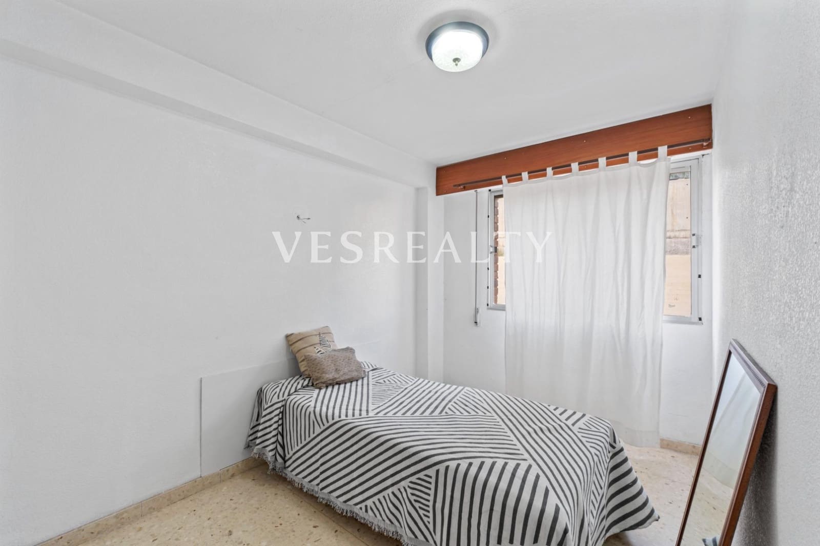 2 bedroom Flat for sale in El Campello with pool - € 330,000 (Ref: 9504512)