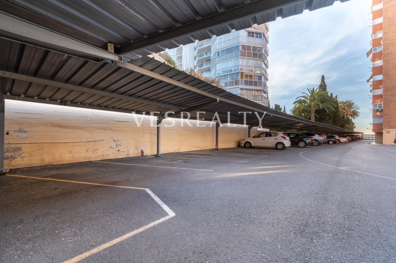 2 bedroom Flat for sale in El Campello with pool - € 330,000 (Ref: 9504512)