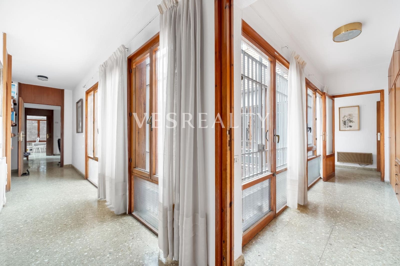 7 slaapkamer Villa te koop in Alicante stad met zwembad garage - € 1.600.000 (Ref: 9504513)