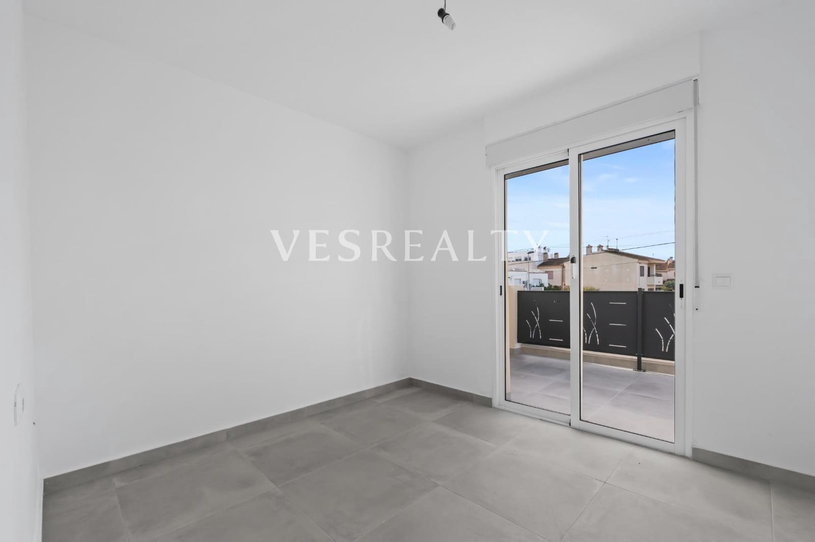 3 bedroom Villa for rent in El Campello with pool garage - € 2,250 (Ref: 9541655)