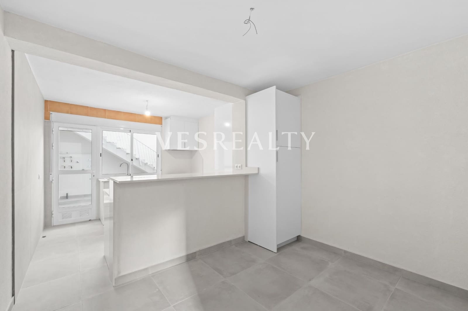 3 bedroom Villa for rent in El Campello with pool garage - € 2,250 (Ref: 9541655)