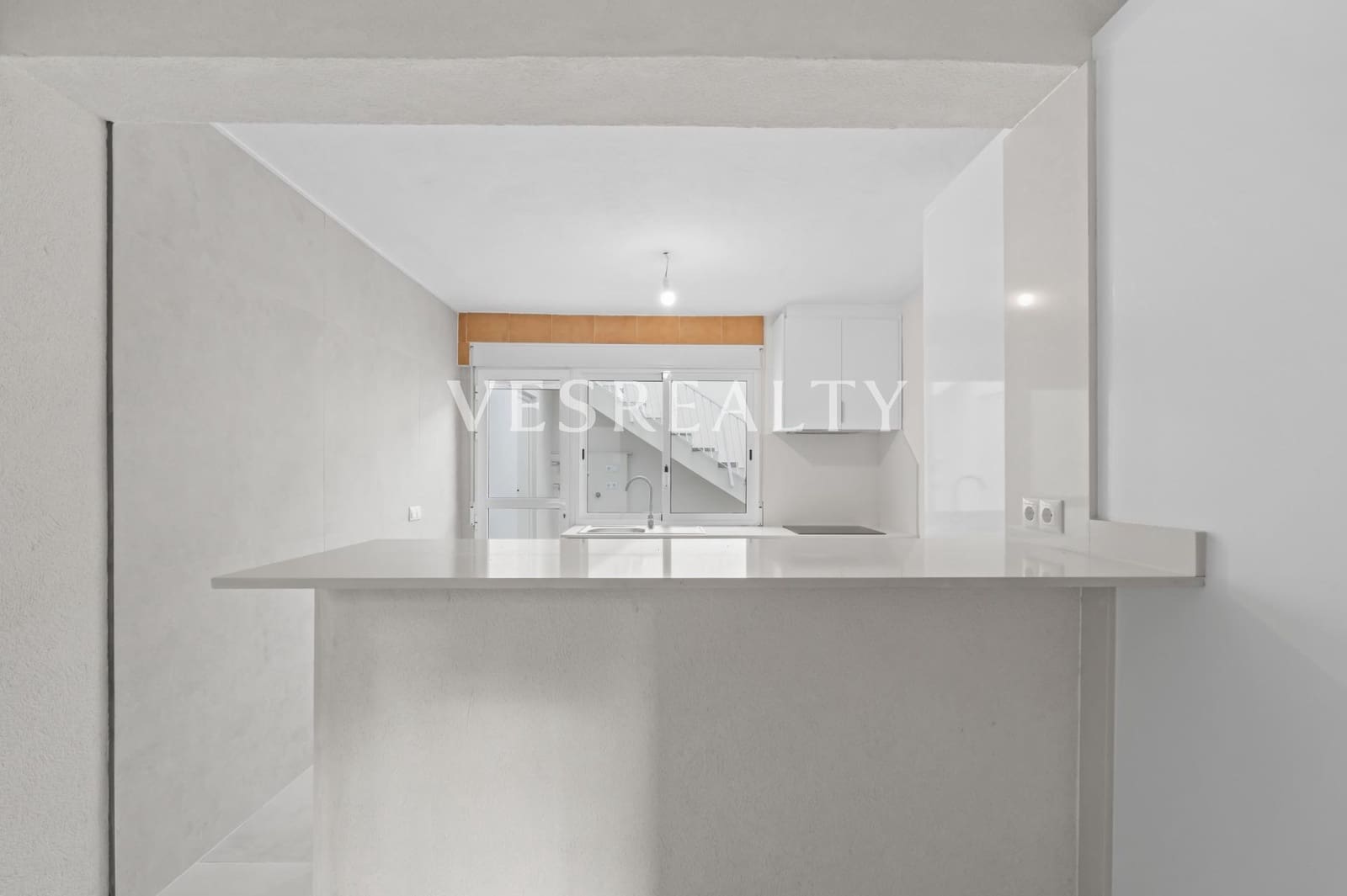 3 bedroom Villa for rent in El Campello with pool garage - € 2,250 (Ref: 9541655)