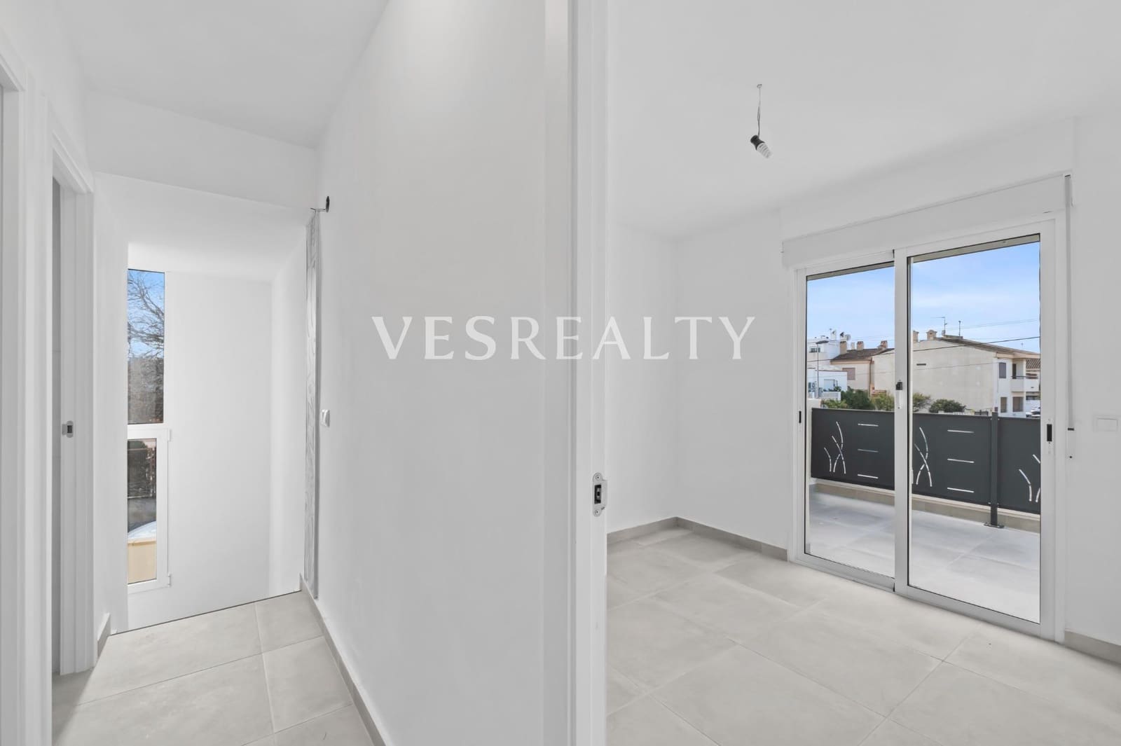 3 bedroom Villa for rent in El Campello with pool garage - € 2,250 (Ref: 9541655)