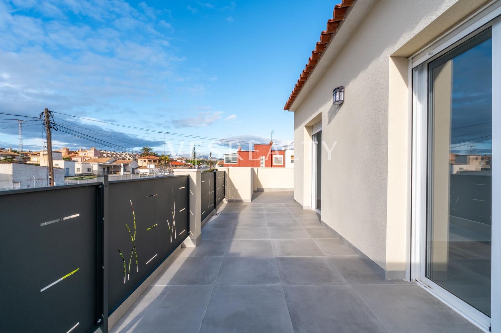 3 bedroom Villa for rent in El Campello with pool garage - € 2,250 (Ref: 9541655)