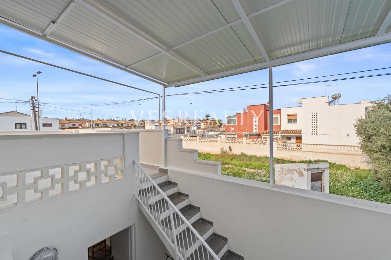 3 bedroom Villa for rent in El Campello with pool garage - € 2,250 (Ref: 9541655)