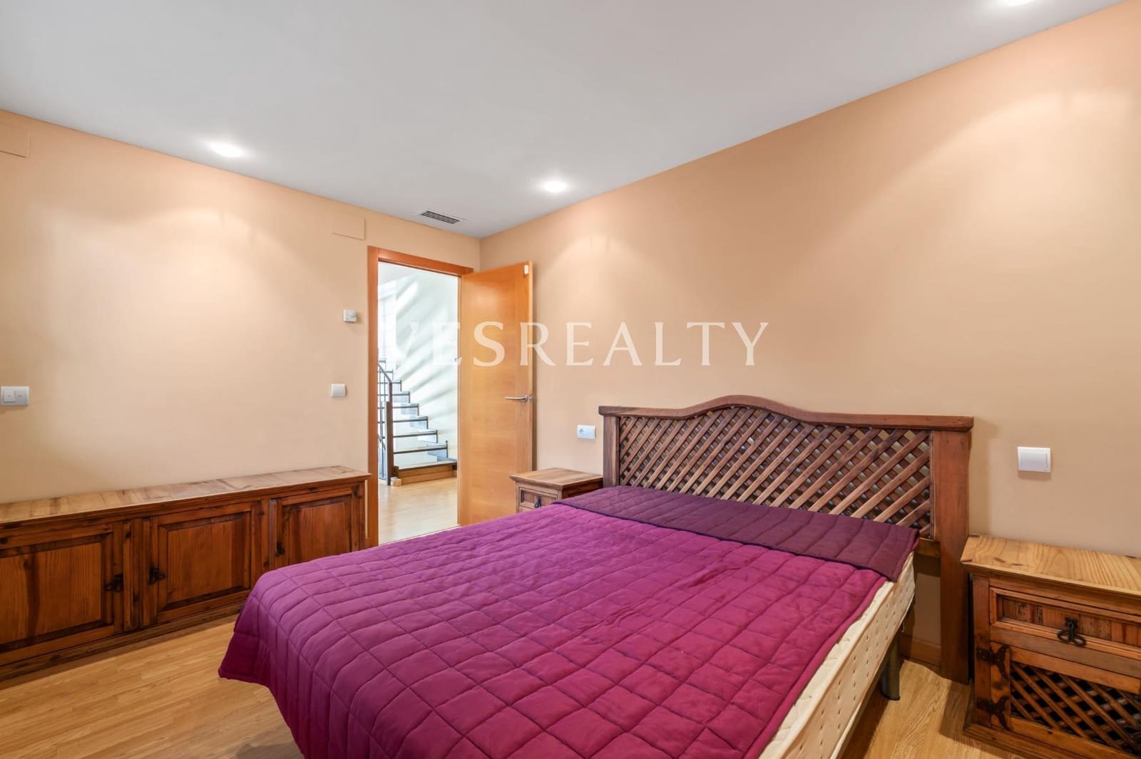 4 slaapkamer Villa te koop in El Campello met zwembad garage - € 1.250.000 (Ref: 9565431)