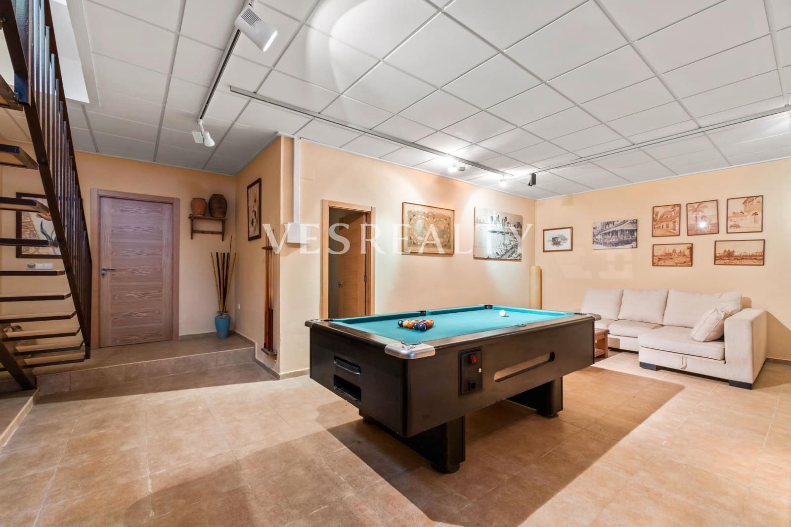 4 slaapkamer Villa te koop in El Campello met zwembad garage - € 1.250.000 (Ref: 9565431)