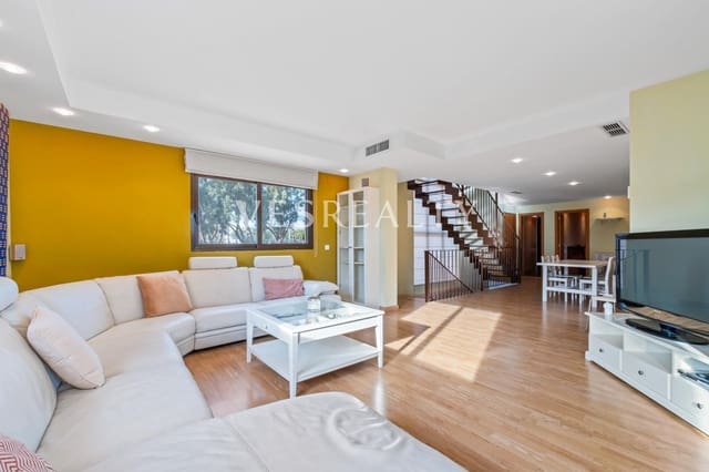 Chalet de 4 habitaciones en El Campello en venta con piscina garaje - 1.250.000 € (Ref: 9565431)