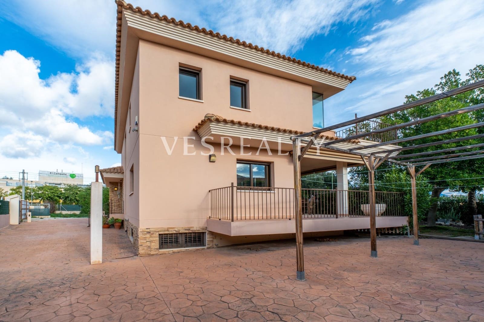 4 slaapkamer Villa te koop in El Campello met zwembad garage - € 1.250.000 (Ref: 9565431)